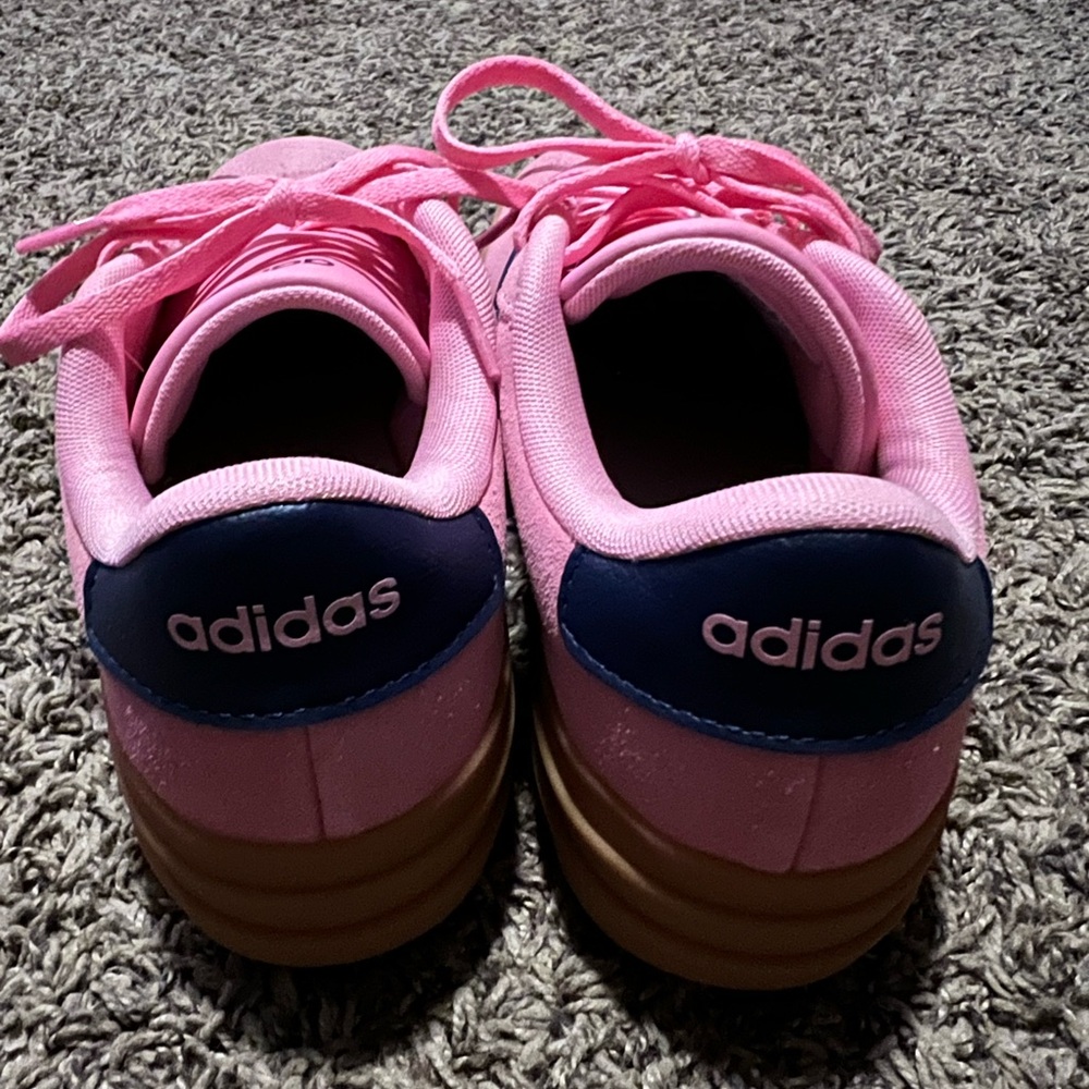 Adidas Women's Pink Sneakers, NWOT - Picture 4 of 6